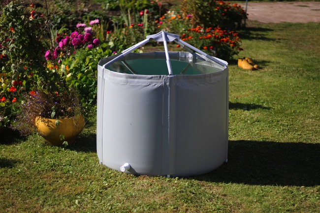 PVC water capacity EKUD 300 l