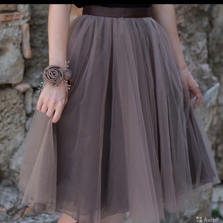 Юбка фатиновая с бутоньеркой