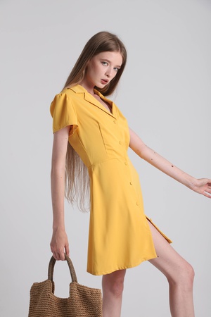 Düğmeli yazlık elbise