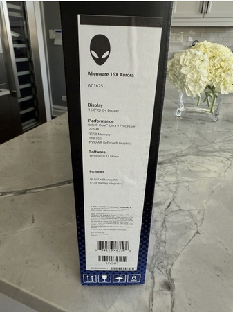 New Sealed Alienware 16X Aurora AC16251 Gaming Laptop Ultra 9 RTX 5060 32GB 1TB