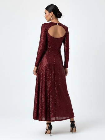 Нарядное блестящее женское платье длинное в пайетках