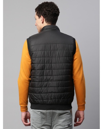 ГОРИЗОНТАЛЬНАЯ СТЕГАНАЯ КУРТКА