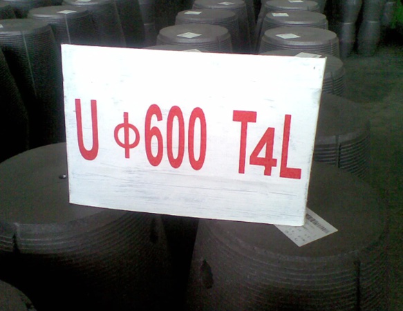 High Quality Graphite Electrode for Steel Mills & Lf Furnace with High Refractoriness