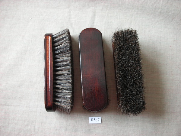 Щетки обувные