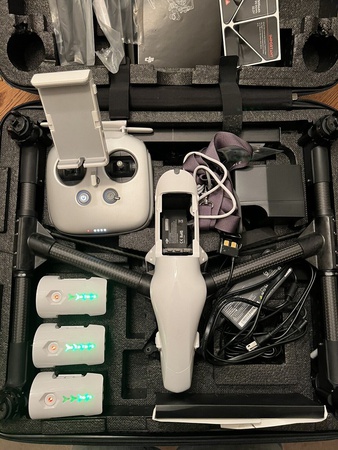 DJI Inspire 1 V2.0 с камерой Zenmuse X3, 3 батареи