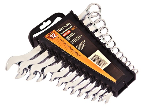 Наборы инструментов в ассортименте