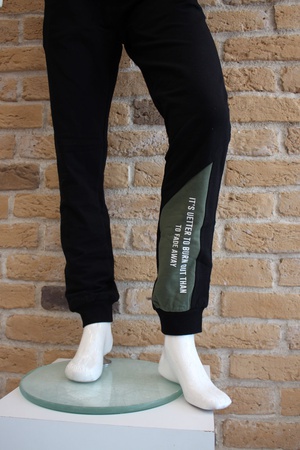 KAPŞONLU MONTLU EŞOFMAN TAKIM