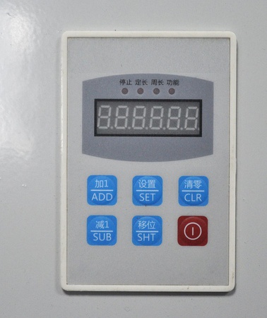 Одноголовочная, компактная мотальная машина VDW 1S