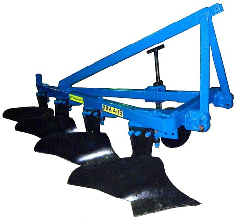 PLN 4-35 المحراث (مع المحراث المسبق) / MTZ 1221