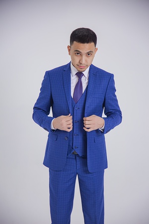 мужская одежда:  мужские костюмы, мужские пиджаки,  мужские брюки, мужские жилеты, мужские рубашки, мужские пальто и полупальто.