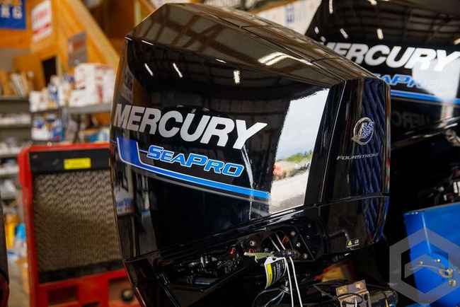 2024 Mercury SeaPro 200 HP 3.4L V6 Outboard engine