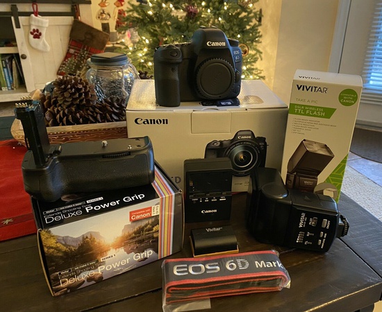 Canon EOS M50 Mark II Content Creator Kit