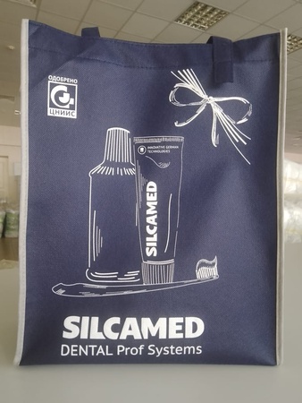 Alışveriş yapanlar, promosyon çantalar