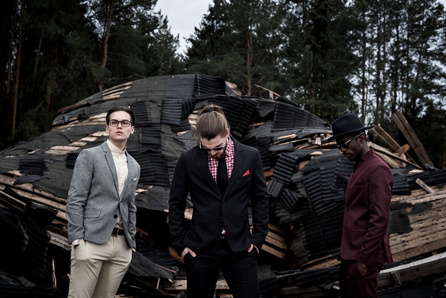 мужские костюмы