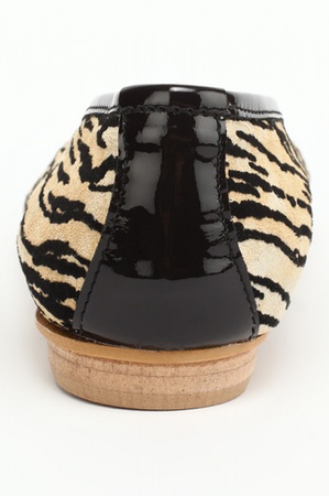 Бежевые балетки с лаковым мысом fs425