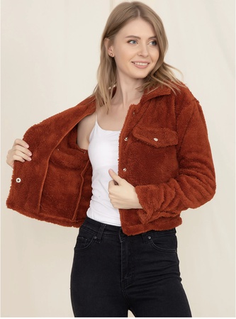 Короткая плюшевая куртка