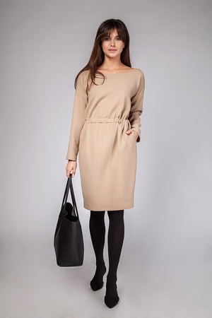 Платье на резинке