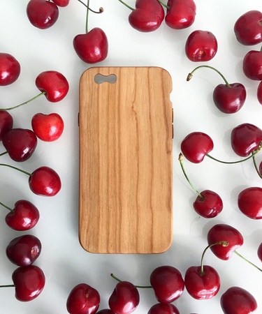 Деревянный монолитный чехол для телефона