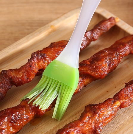 кулинарная кисточка для масла