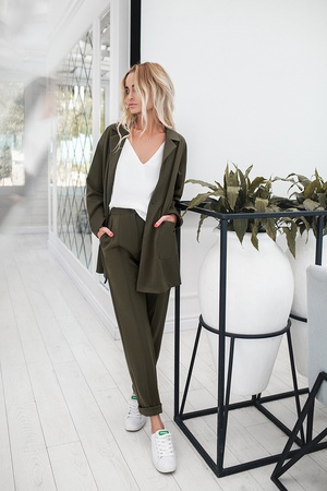 Kadın takım elbise