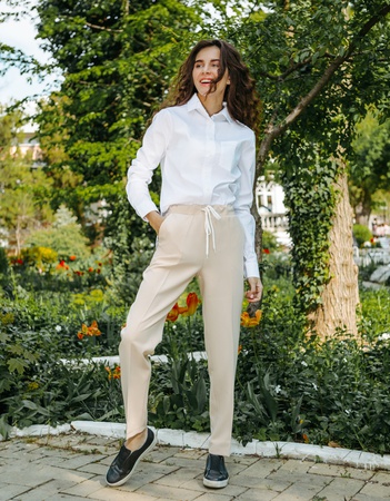 Женские укороченные брюки