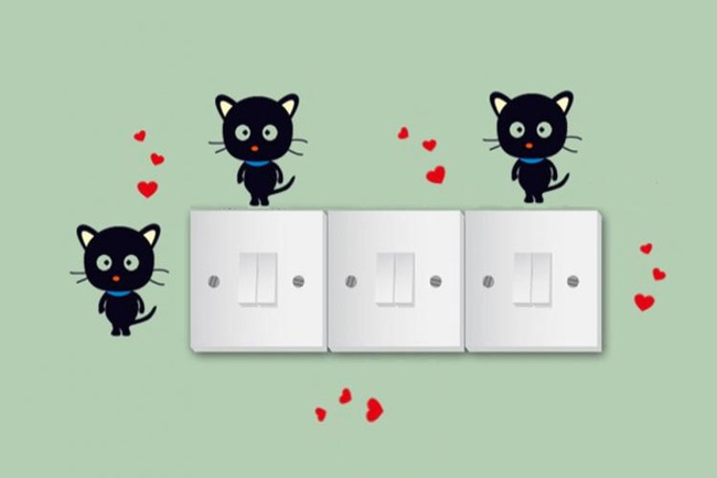 Наклейка на выключатель "Котенок" самоклеящаяся