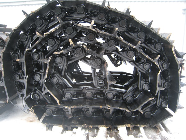 Запасные части для гусеничных тракторов, бульдозеров и экскаваторов