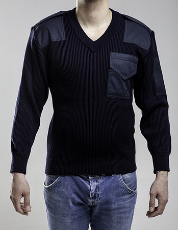 Форменные вязаные джемпера