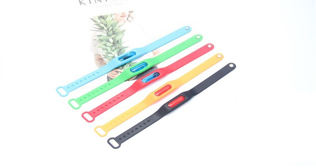 Браслет от комаров