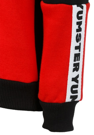 Свитшот красно-черный с тесьмой на рукаве Yumster YC.02.09.007