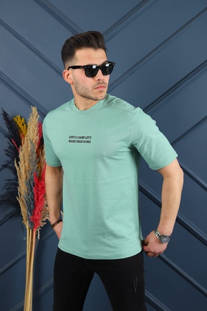 Мужская футболка полу оверсайз