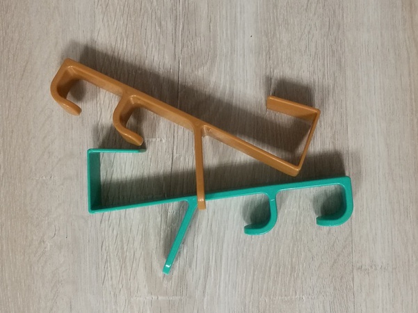 Üç kancalı kapı askısı, plastik