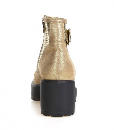 Altın bilekte bot S184