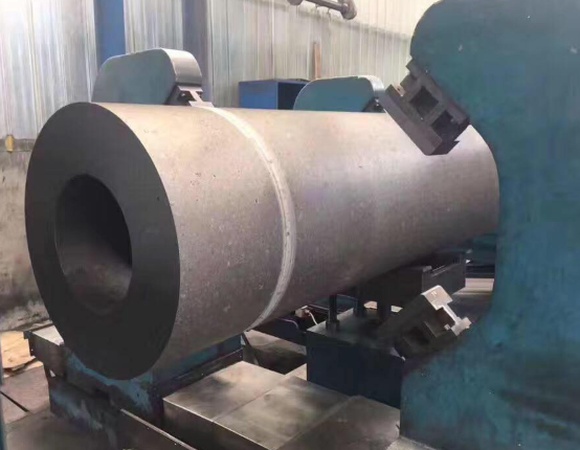 High Quality Graphite Electrode for Steel Mills & Lf Furnace with High Refractoriness