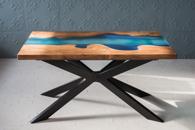 Figürlü camlı Hudson masası