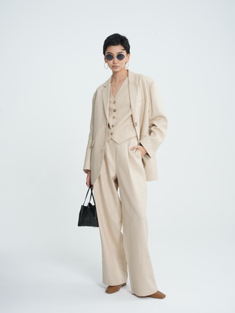 Деловой костюм-тройка П-117