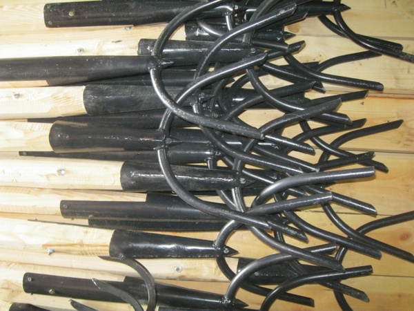 Древко черенок багровище для опорного инструмента багра рогача ДИН-52-3КП