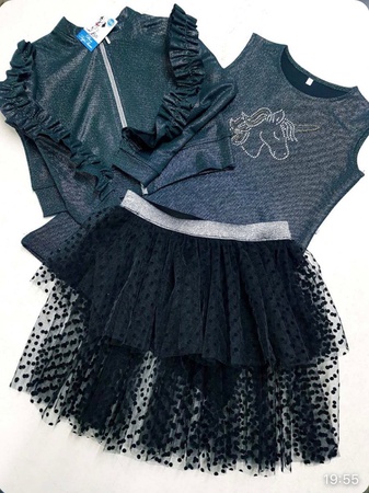 Костюмы для девочек ТРОЙКА с пышной юбкой ажур