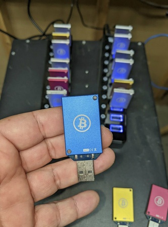 ASIC Miner Block Erupter Bitcoin Miner USB Stick 330 MH/s Серебристый Красный Синий Золотой