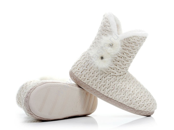 Угги с медальонами из натурального меха L-203