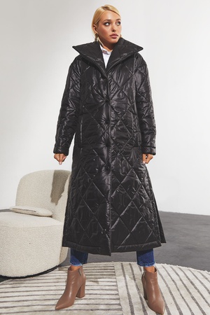 Yarık düğmeli siyah uzun kışlık kaban