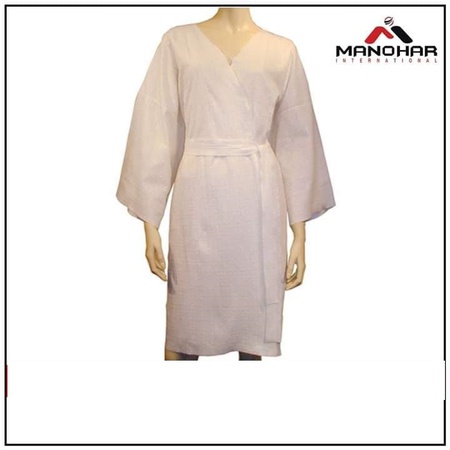 Кимоно из нетканого материала