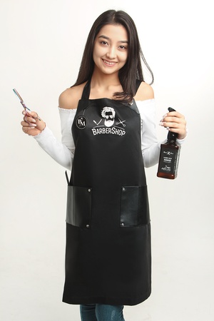 güzellik salonlarının ustaları, ticaret alanında hizmet personeli için önlükler, sabahlıklar ve aksesuarlar