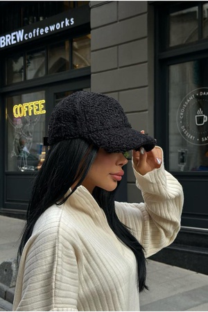 Плюшевая шапка Тедди