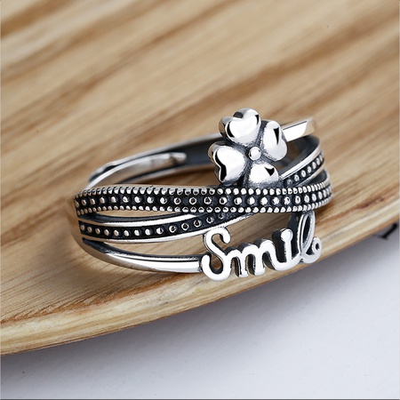 Стильное серебряное кольцо 925 пробы