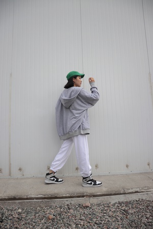 Оверсайз толстовки на замках