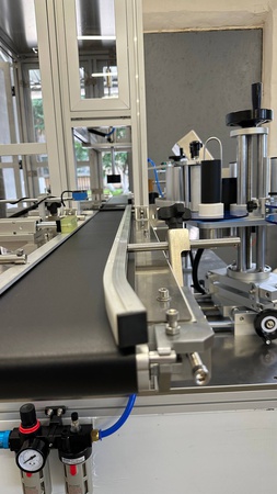 Аппликатор этикеток ЭМ05.08