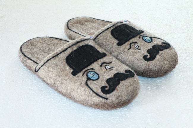 Тапочки Усатый