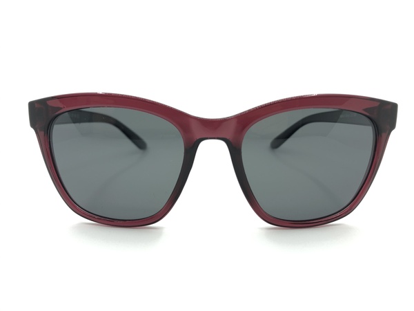 Солнцезащитные очки и многое другое также доступны в нашей оптической продукции.