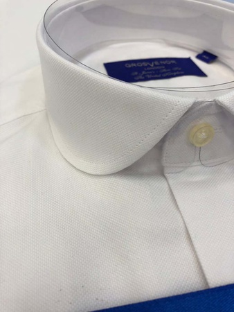 Erkeklerin gömlekleri